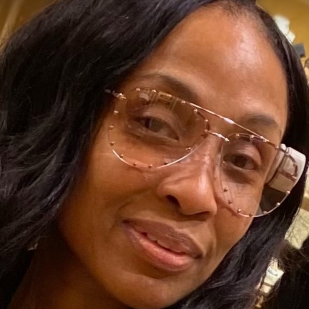 Meet your Posher, Kimberly